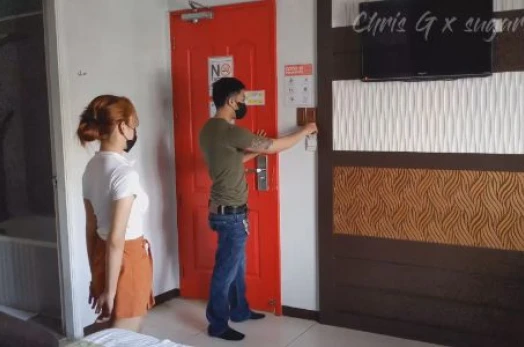 Ajak Pacar Main Ke Hotel